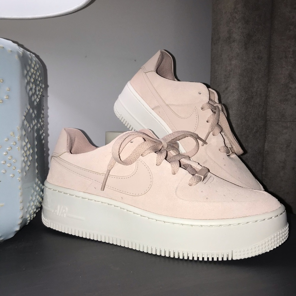 Nike Air Force 1 Sage Low Women’s Pink Suede Shoe